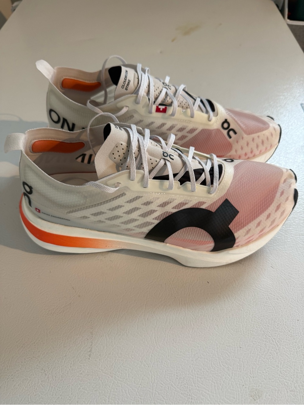 ON Cloudboom Strike Racing Shoe M11